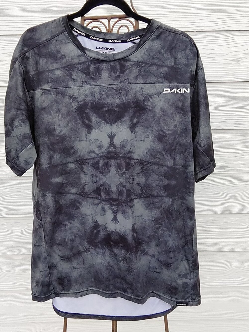 Dakine Short Sleeve Men's Jersey Activewear Biking Golf Black Camo Polygiene XXL